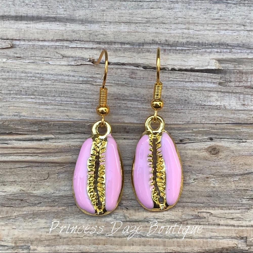 Gold Light Pink Sea Shell Dangle Earrings